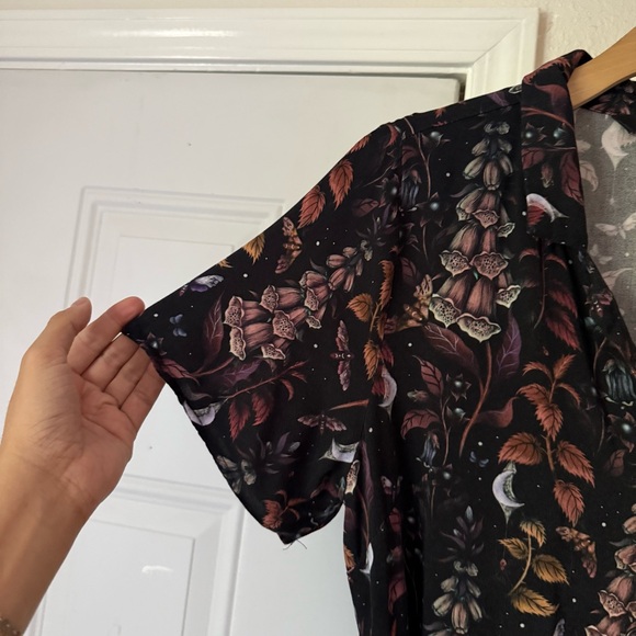 Disturbia black botanical belted button up short sleeve midi dress - Picture 2 of 8